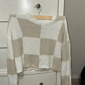 Women's Cropped Beige and White Checkered Sweater